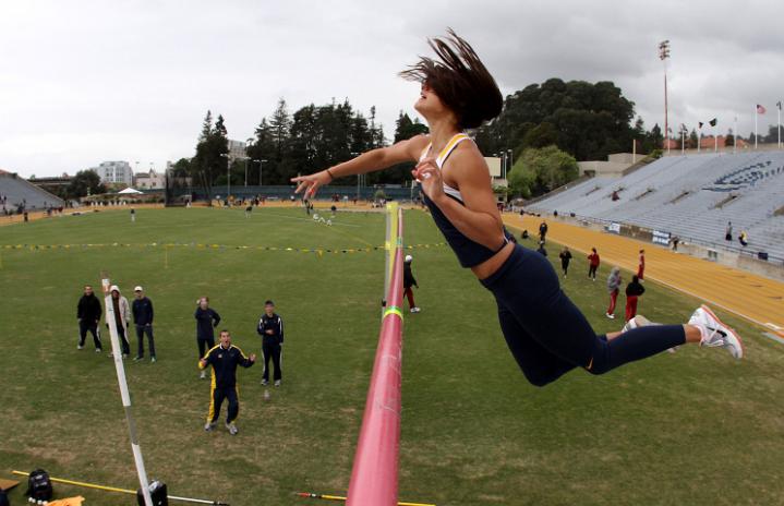 2010 Big Meet-100.JPG - 2010 Cal vs. Stanford Big Meet, April 10, Edwards Stadium, Berkeley, CA.